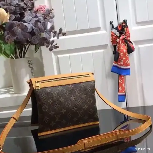 Frstbag ru VUITTON SLANTING LOUIS 0605